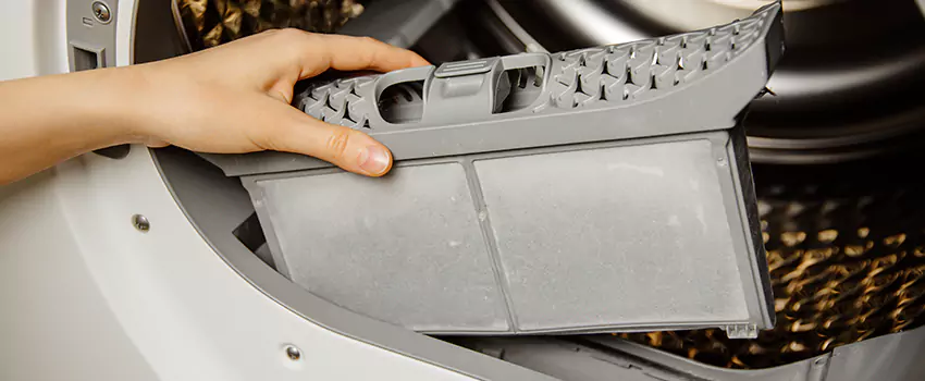 Signs Of A Clogged Dryer Lint Trap in West Pensacola, Florida